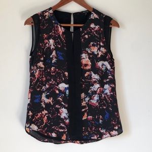 Floral sleeveless blouse - RW&Co - size Small